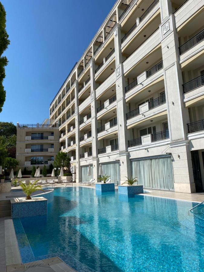 Private Apartments By The Sea With A Large Terrace In Apart Hotel! Pomorie Exterior foto