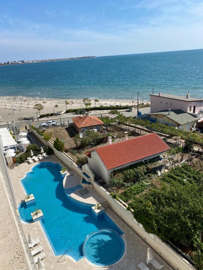 Private Apartments By The Sea With A Large Terrace In Apart Hotel! Pomorie Exterior foto
