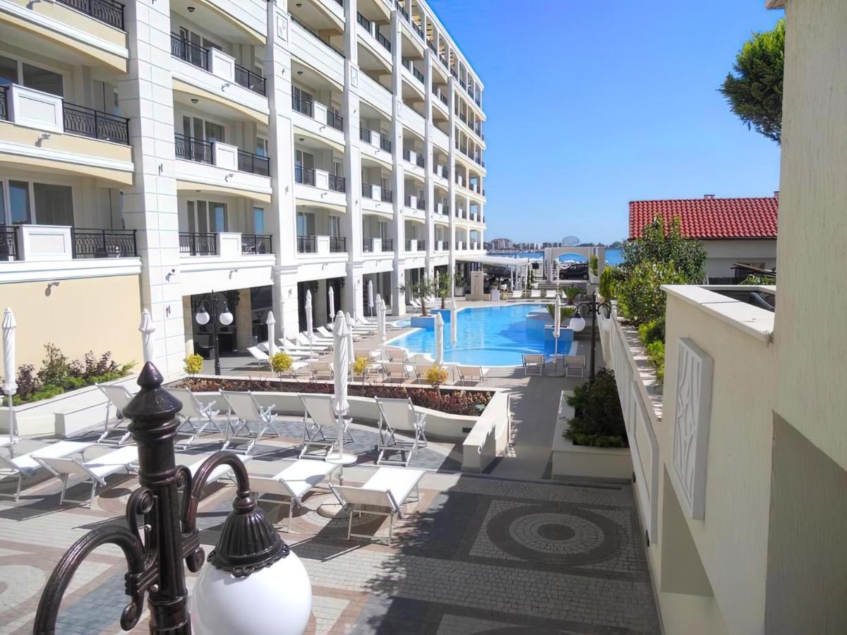Private Apartments By The Sea With A Large Terrace In Apart Hotel! Pomorie Exterior foto