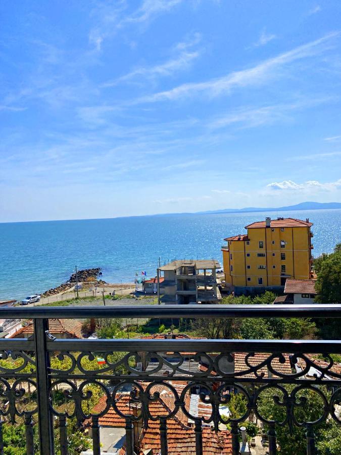 Private Apartments By The Sea With A Large Terrace In Apart Hotel! Pomorie Exterior foto