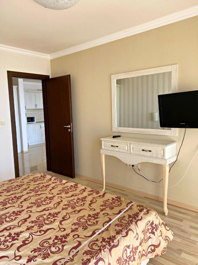 Private Apartments By The Sea With A Large Terrace In Apart Hotel! Pomorie Exterior foto
