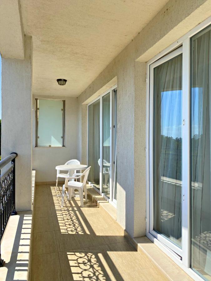 Private Apartments By The Sea With A Large Terrace In Apart Hotel! Pomorie Exterior foto